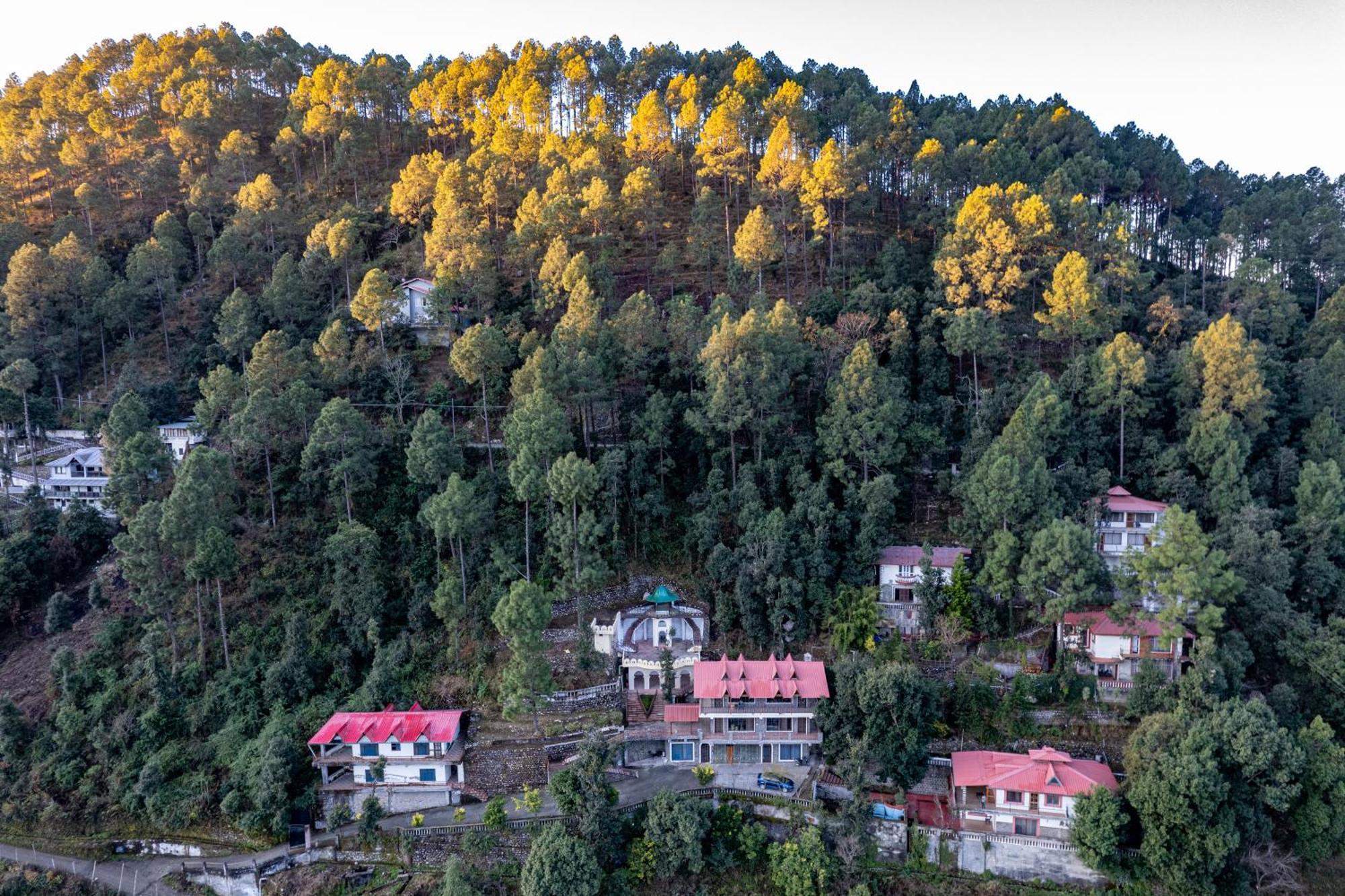 נייניטל The Canadian Woods Resort מראה חיצוני תמונה